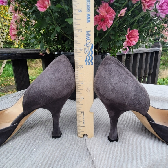 Manolo Blahnik gray suede D'Orsay pumps, 37.5 - Picture 6 of 6